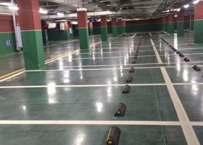 地下车库停车场地坪